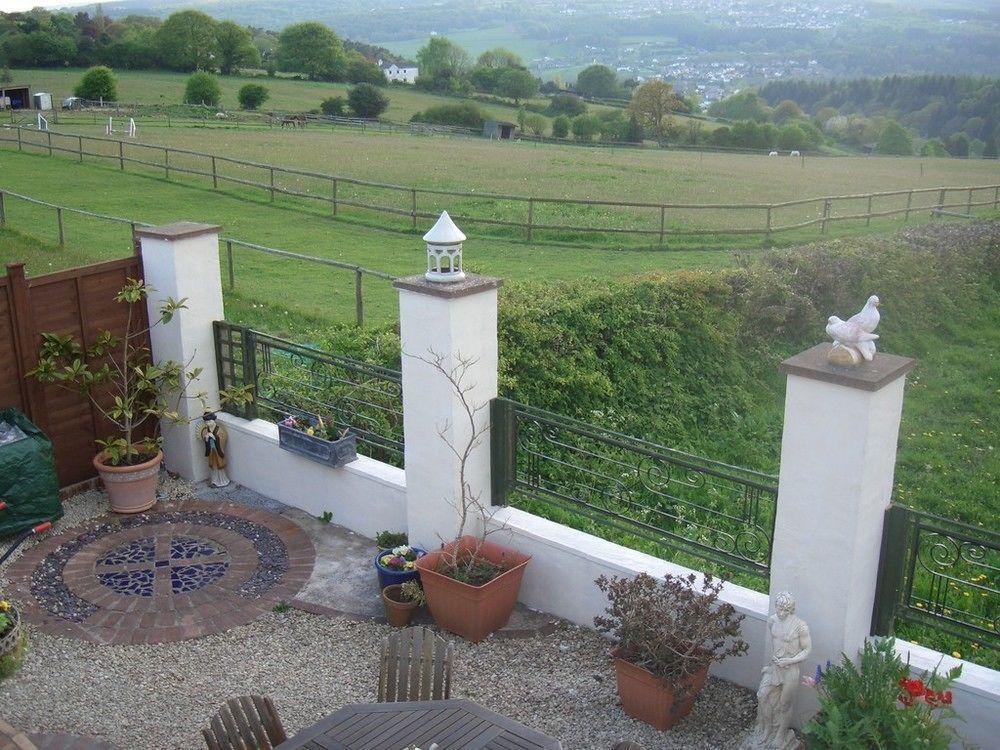 Dean Valley Panorama Bed & Breakfast Lydney Exterior foto