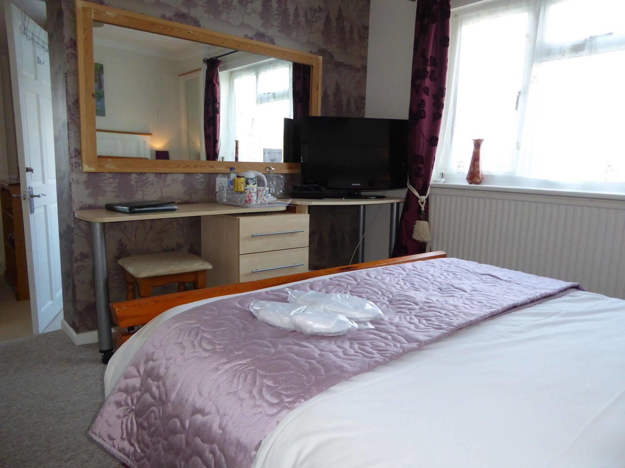 Dean Valley Panorama Bed & Breakfast Lydney Exterior foto